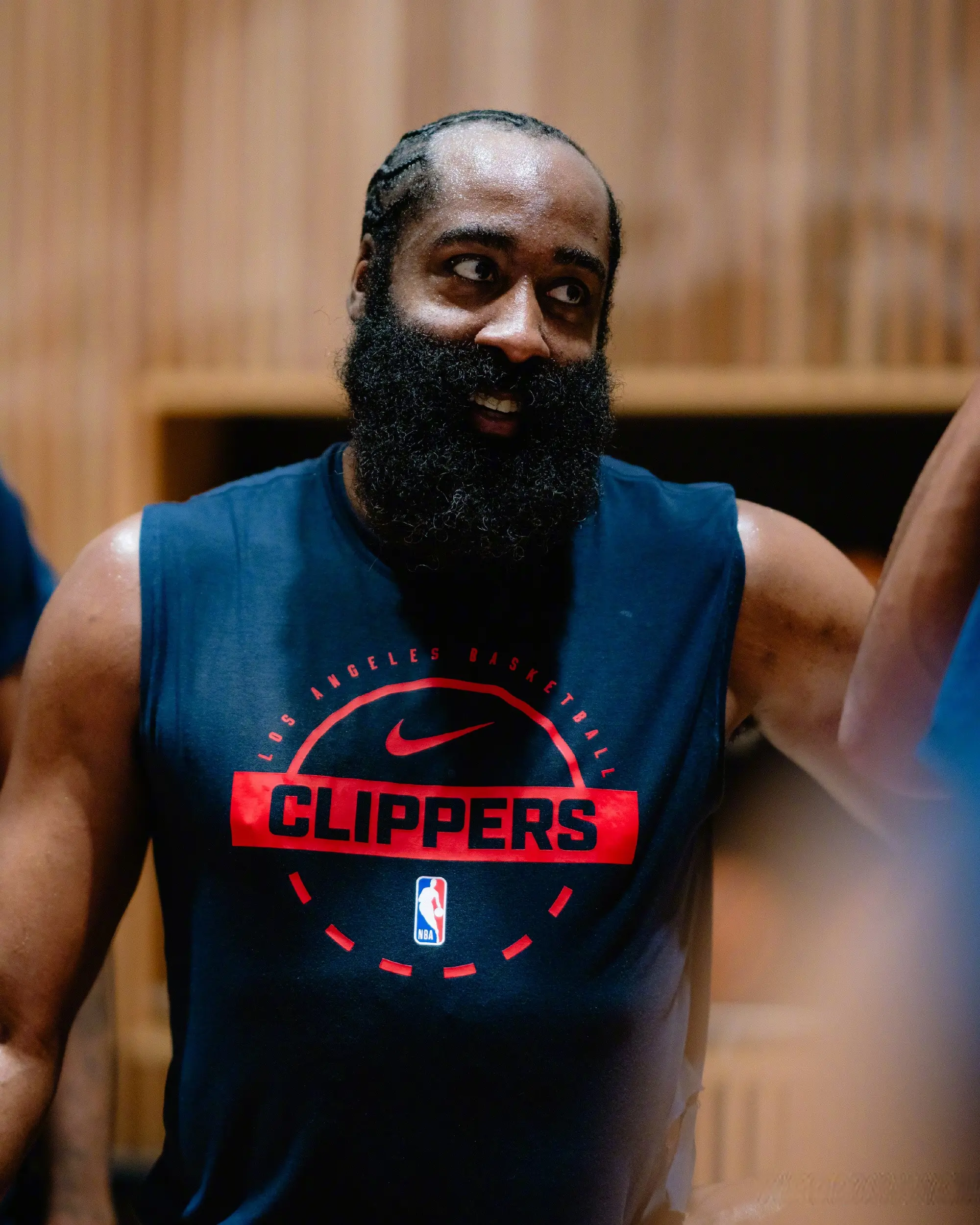 对于哈登来, 情依然大好